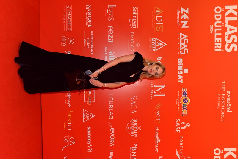 Klass Ödülleri 2026�da  I��lt� Yar��� Ya�and� K�rm�z� Hal� Bir Stil  �ölenine Dönü�tü